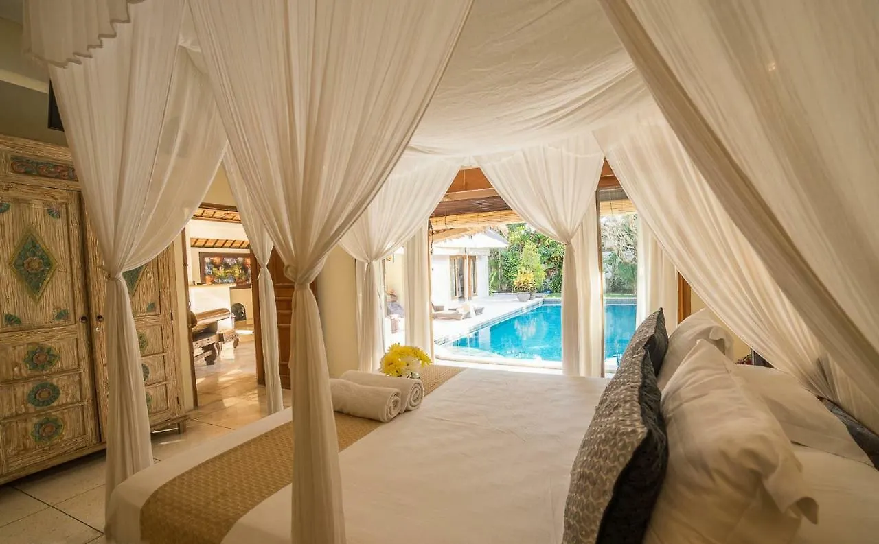 Villa Umah Maya Seminyak